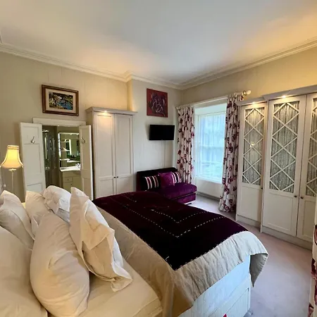 Privatunterkunft Burlington Townhouse *