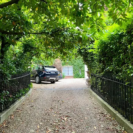 Ubytování v soukromí Burlington Townhouse *