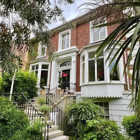 Privatunterkunft Burlington Townhouse