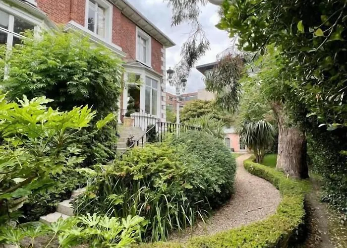 Burlington Townhouse *